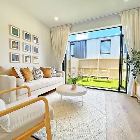 Rare Retreat Stylish 2Br Townhouse Vs Ac & Parking Villa
